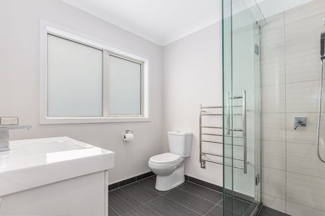 Photo of property in 15 Sumner Terrace, Aotea, Porirua, 5024