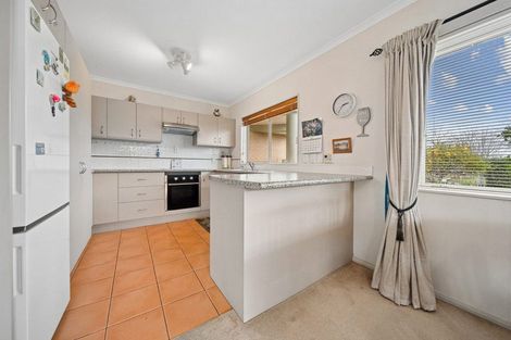 Photo of property in 57 Carisbrook Crescent, Papakura, 2110