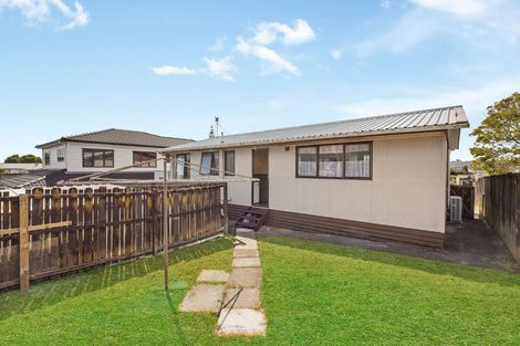 Photo of property in 1/62 Othello Drive, Clover Park, Auckland, 2023