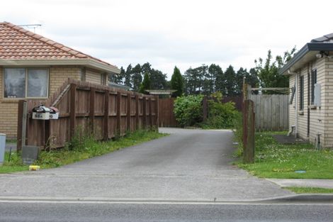 Photo of property in 100 Manuroa Road, Takanini, 2112