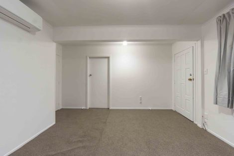 Photo of property in 17 Dowding Street, Melville, Hamilton, 3206