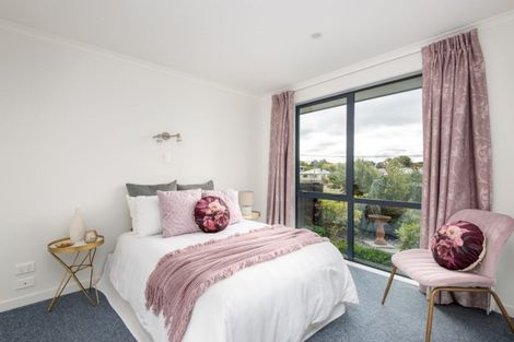 Photo of property in 1/241 Fifield Terrace, Opawa, Christchurch, 8023