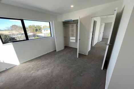 Photo of property in 10/535 Swanson Road, Ranui, Auckland, 0612