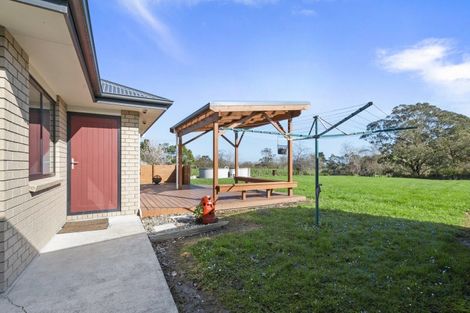 Photo of property in 841 Makerua Road, Tokomaru, Palmerston North, 4474