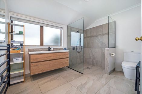 Photo of property in 181 Amberley Avenue, Highbury, Palmerston North, 4412