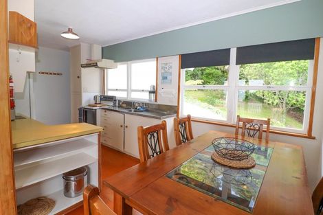 Photo of property in 20 Adams Road, Thornton Bay, Thames, 3575