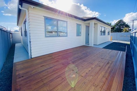 Photo of property in 18a Fernaig Street, Papakura, 2110