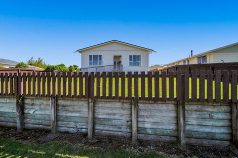 Photo of property in 27/27a Swansea Road, Stratford, 4332