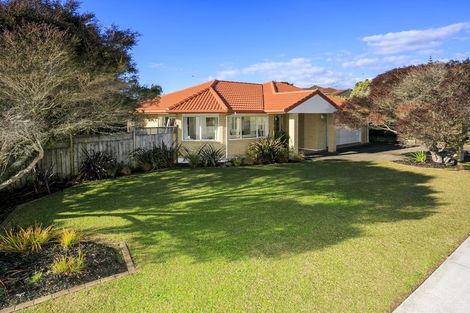 Photo of property in 53 Bluebird Crescent, Unsworth Heights, Auckland, 0632