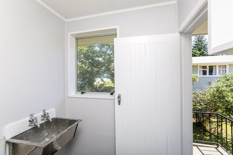 Photo of property in 10 Tavistock Street, Westown, New Plymouth, 4310