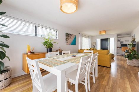 Photo of property in 127 Tilley Road, Paekakariki, 5034