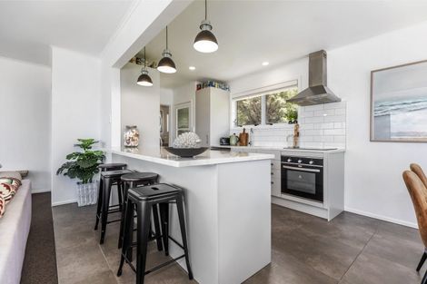 Photo of property in 70 Upper Whangateau Road, Big Omaha, 0985