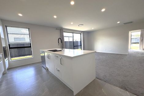 Photo of property in 92 Muirhill Street, Halswell, Christchurch, 8025