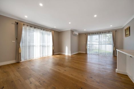 Photo of property in 3 Wallace Road, Ranui, Auckland, 0612