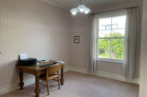 Photo of property in 90 Edgecumbe Road, Tauranga, 3110