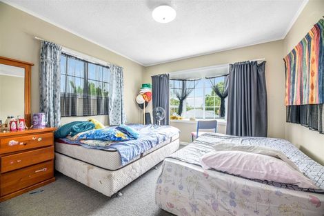 Photo of property in 8 Christina Avenue, Te Atatu South, Auckland, 0602