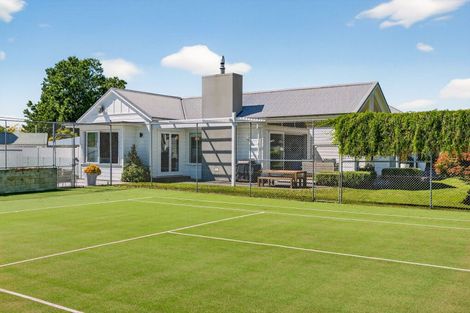 Photo of property in 27 Neeve Road, Taradale, Napier, 4112