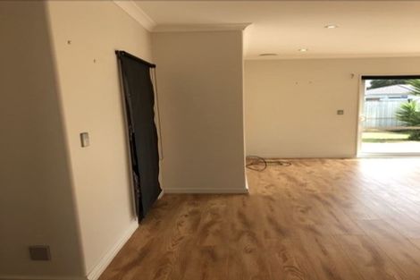 Photo of property in 21a Stamford Crescent, Flat Bush, Auckland, 2019