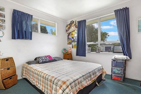 Photo of property in 25 Crawshaw Drive, Nawton, Hamilton, 3200