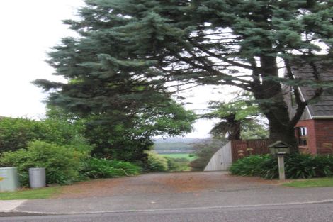 Photo of property in 122 Winara Avenue, Waikanae, 5036