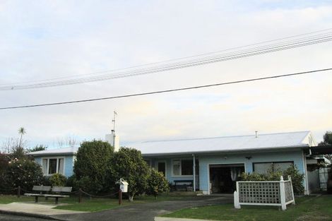 Photo of property in 2 Repo Street, Paraparaumu, 5032