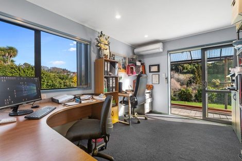 Photo of property in 19 Roger Guy Place, Welcome Bay, Tauranga, 3175