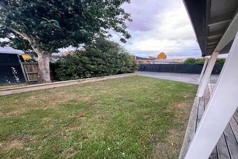 Photo of property in 1/127 Clevedon Road, Papakura, 2110