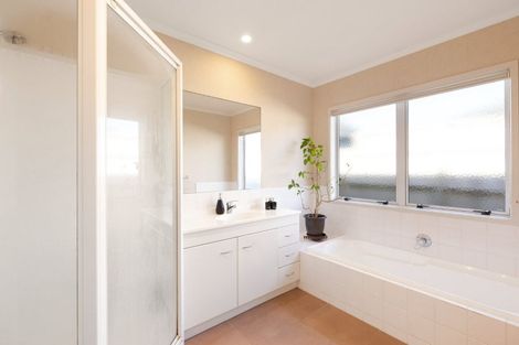 Photo of property in 30a Fairview Place, Te Puke, 3119