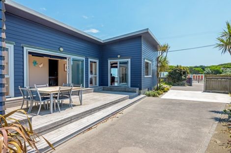 Photo of property in 5 Koputara Road, Himatangi Beach, Foxton, 4891
