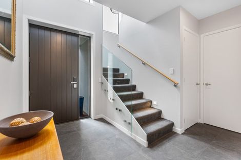 Photo of property in 7/1a Montrose Place, Highlands Park, New Plymouth, 4312