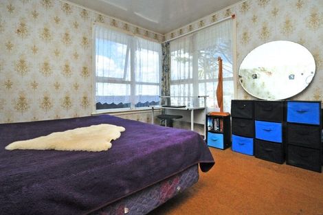 Photo of property in 122 Beaumonts Way, Manurewa, Auckland, 2102