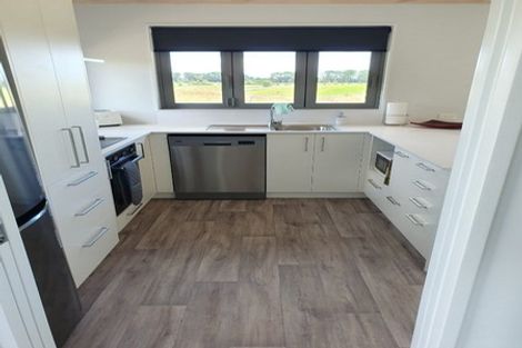 Photo of property in 113 Muhunoa Road West, Ohau, Levin, 5570