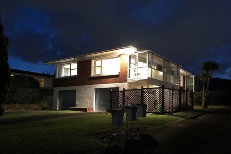 Photo of property in 1/3 Onepoto Road, Hauraki, Auckland, 0622