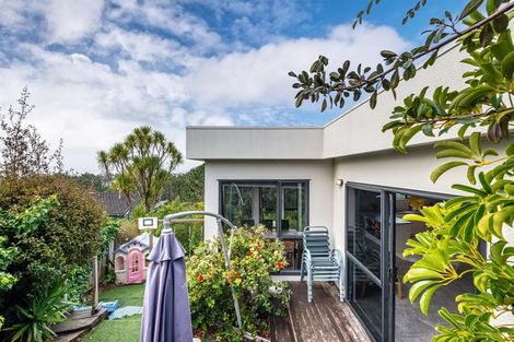 Photo of property in 9 Dalmeny Close, Murrays Bay, Auckland, 0630
