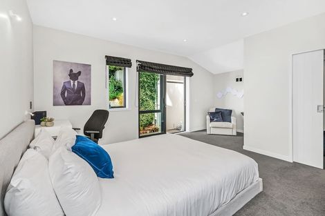 Photo of property in 21 Whareora Terrace, Cashmere, Christchurch, 8022