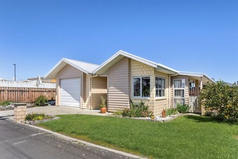 Photo of property in 30 Russell Street, Westport, 7825