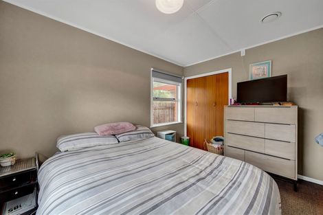 Photo of property in 15 Dives Avenue, Hawera, 4610