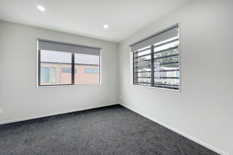 Photo of property in 16 Yellow Pear Lane, Karaka, 2578