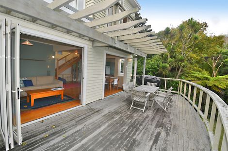 Photo of property in 14 Hillside Crescent, Leigh, 0985