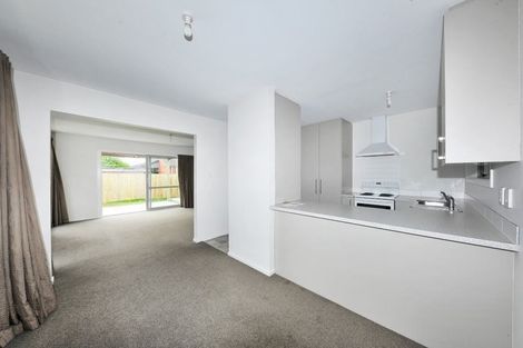 Photo of property in 2/73 Royal Park Drive, Parklands, Christchurch, 8083