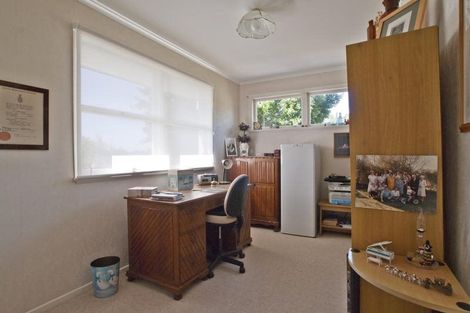 Photo of property in 1/99 Pah Road, Cockle Bay, Auckland, 2014