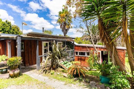 Photo of property in 249 Mountain Road, Maungaturoto, 0587