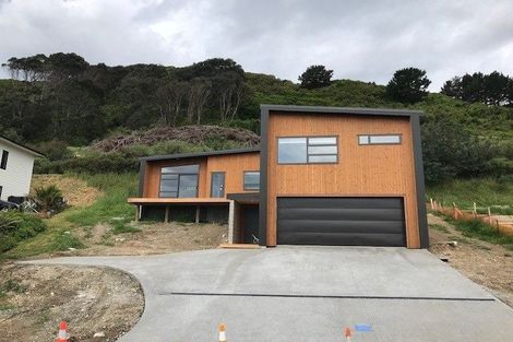 Photo of property in 5 Hihi Place, Waikanae, 5036