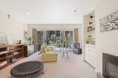 Photo of property in 20 Rangiwai Road, Titirangi, Auckland, 0604