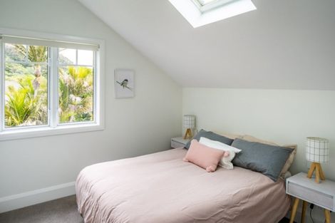 Photo of property in 15 Nikau Street, Eastbourne, Lower Hutt, 5013