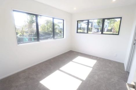 Photo of property in 44 Edgeworth Road, Glenfield, Auckland, 0629