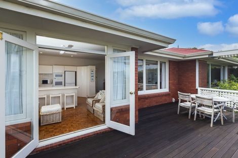 Photo of property in 16 Michael Avenue, Mount Pleasant, Christchurch, 8081