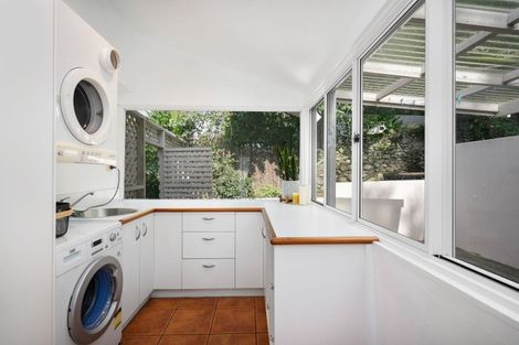 Photo of property in 136 Beach Road, Onerahi, Whangarei, 0110