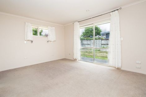 Photo of property in 10 Madison Street, Cambridge, 3434