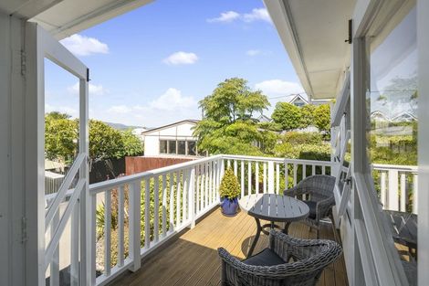 Photo of property in 7 Onehuka Road, Tirohanga, Lower Hutt, 5010